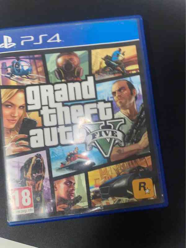 Playstation 4 - foto 2