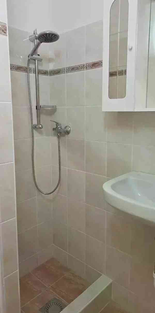 Pronájem bytu 1+kk 24 m² - foto 4