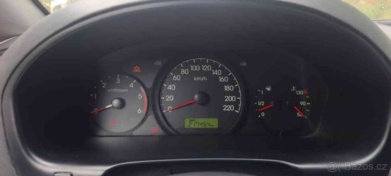 Hyundai H 1 2,5   Rok 2010 217000 km125 kW - foto 7