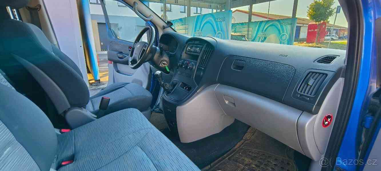 Hyundai H 1 2,5   Rok 2010 217000 km125 kW - foto 8