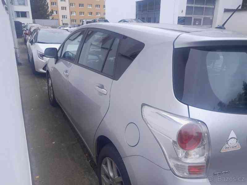 Toyota Verso Prodám 2009 - foto 5
