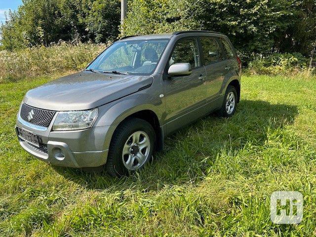 Suzuki Grand Vitara 2.0i Club benzín 103kw - foto 1