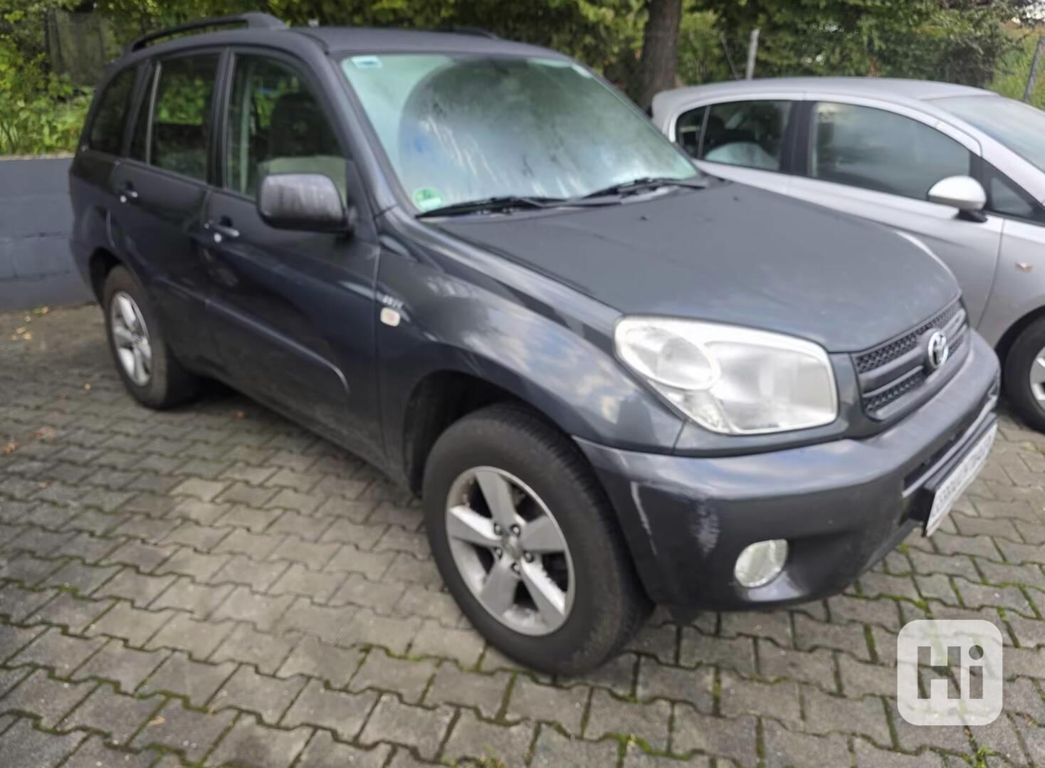 Toyota RAV 4 2.0i Edition benzín 110kw - foto 1