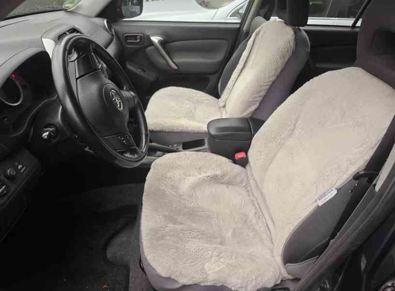 Toyota RAV 4 2.0i Edition benzín 110kw - foto 6