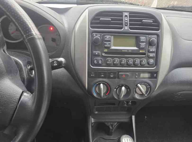 Toyota RAV 4 2.0i Edition benzín 110kw - foto 5