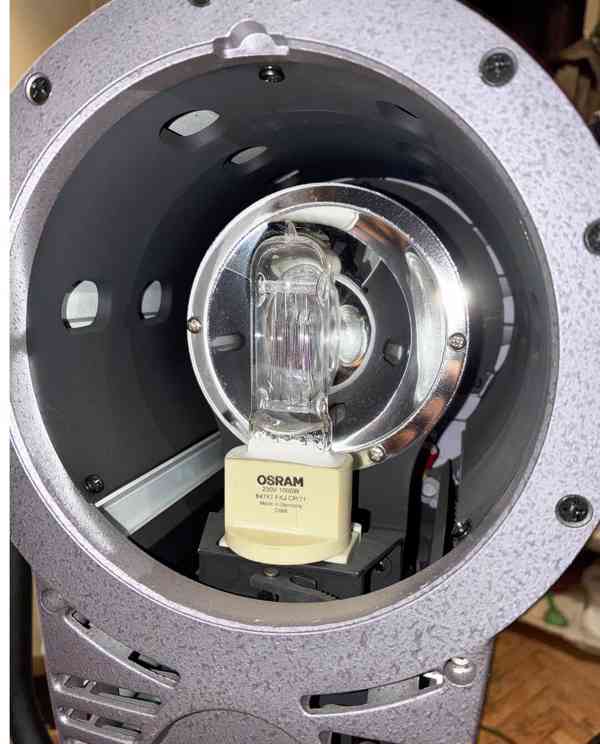 Filmgear Fresnel 1000W Studio – profesionální světlo pro vid - foto 3