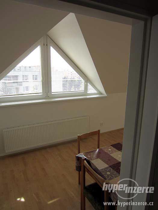 Pronájem bytu 2+kk v Brně na ul. Vlnitá 7 500,-Kč+inkaso - foto 7