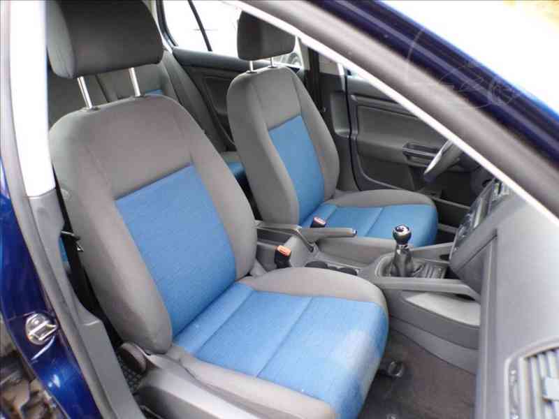VW Golf 1,6 FSI KLIMA,TAŽ.ZAŘ.-Hned odjíždíte - foto 12