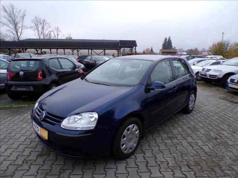 VW Golf 1,6 FSI KLIMA,TAŽ.ZAŘ.-Hned odjíždíte - foto 2