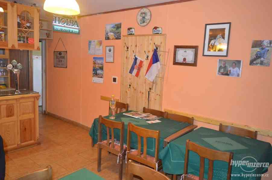 Prodej RD s obchodem a restaurací v obci Mladoňov u Šumperku - foto 16