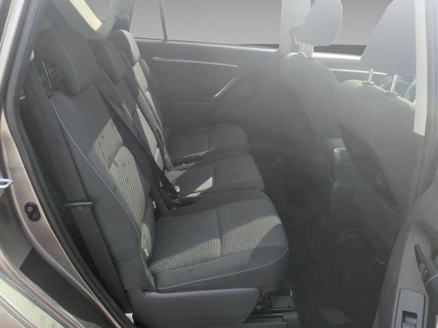 Toyota Verso 1.8i Skyview Edition benzín 108kw - foto 9