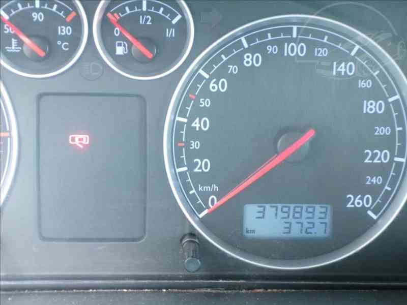 Volkswagen Sharan 1,9 TDI TAŽNÉ ZAŘÍZENÍ. - foto 6