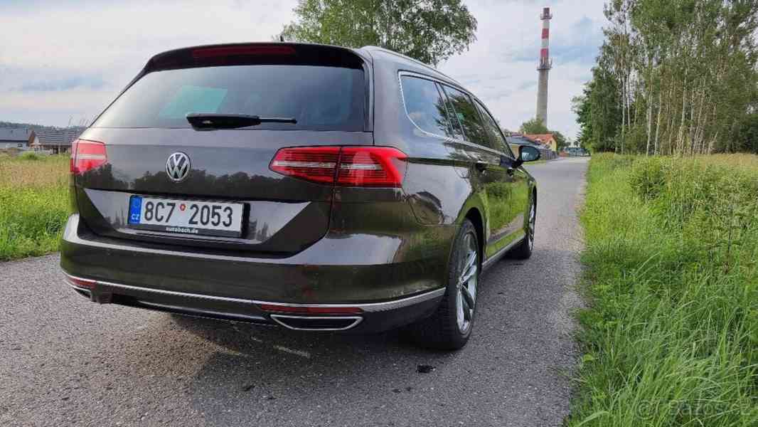 VW Passat 2.0 Bi-TDi 4x4 176 kW rok 2016 - foto 15