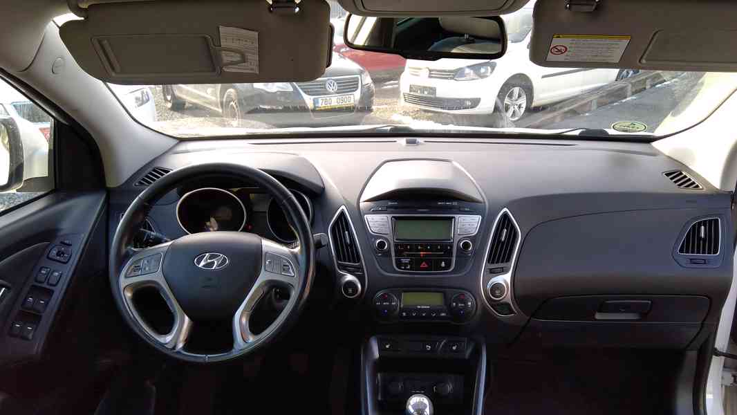 HYUNDAI ix35 1,7CRDi Comfort ČR  1 majitel - foto 12