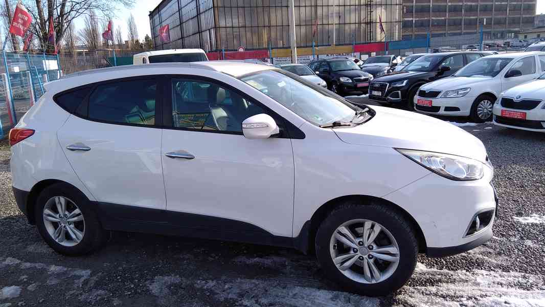 HYUNDAI ix35 1,7CRDi Comfort ČR  1 majitel - foto 4