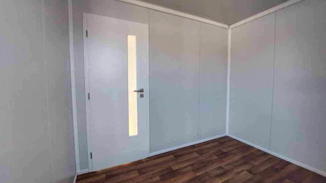 Obytný kontejner 7 × 3 m – izolovaný - foto 3