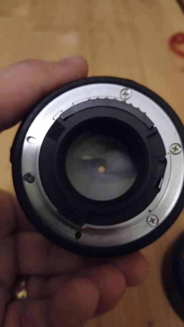 Nikon af-s dx nikkor 35mm f/1.8g - foto 3