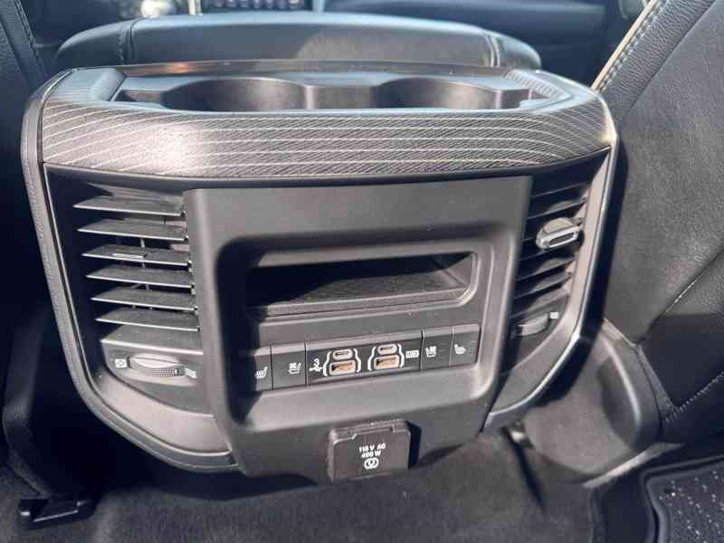 RAM 1500 5,7 L V8 HEMI LIMITED E-TORQE 2019 - foto 14