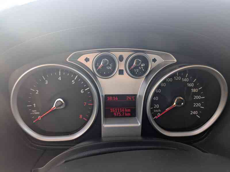 Ford Focus II combi 1.6 74kw - foto 20