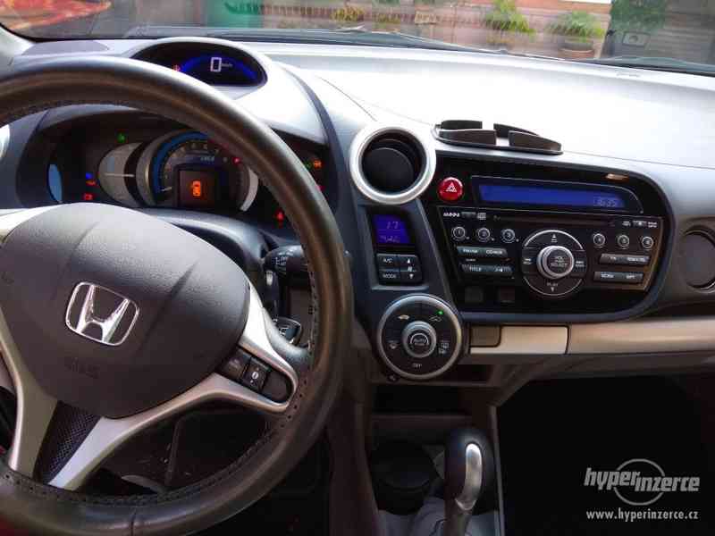 Honda Insight Hybrid automat - foto 13
