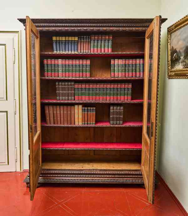 Masivní dubová knihovna v renesančním stylu, 19. století - foto 10