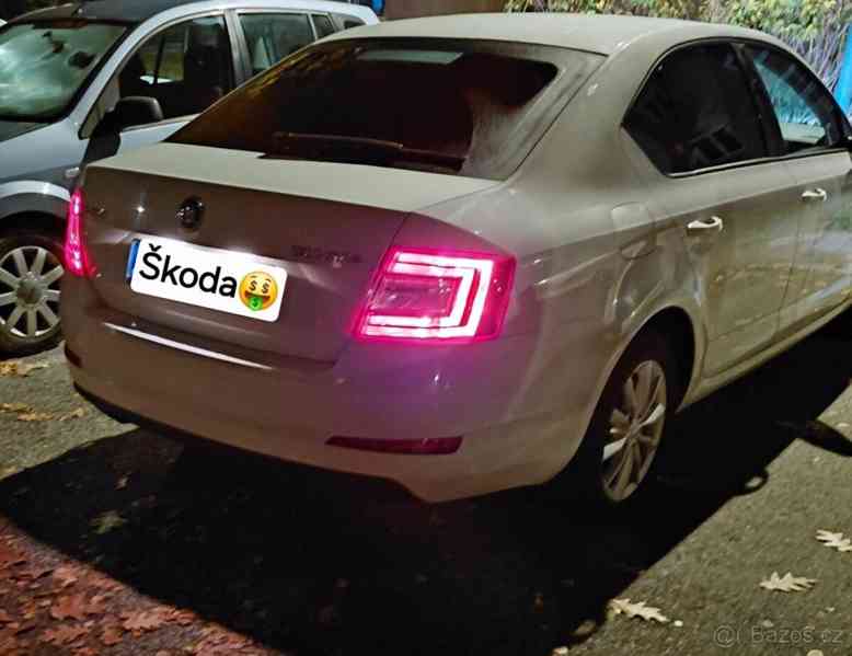 Škoda Octavia 1,6   III - foto 4