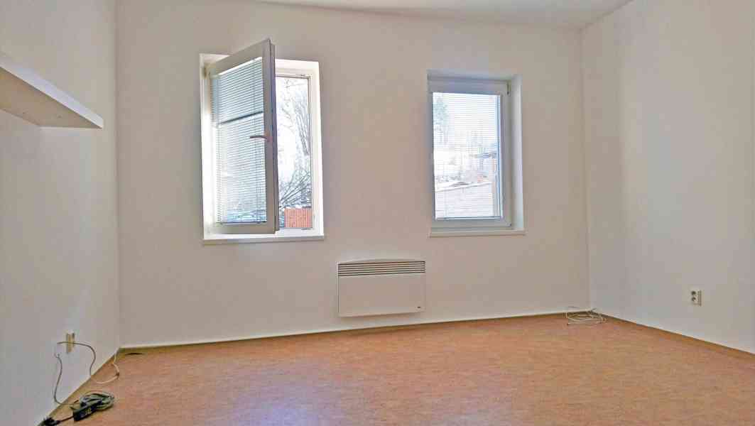 Pronájem 1+kk, 30m2 (Jablonec n.N., ul. Turnovská) - foto 2