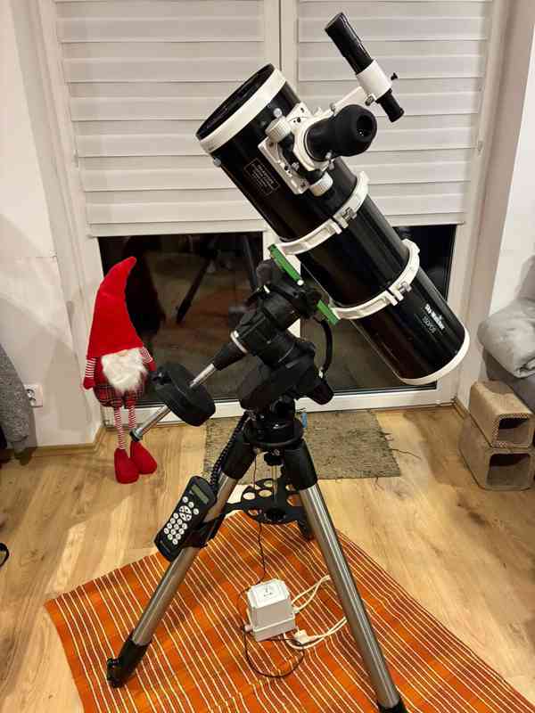 Dalekohled Sky-Watcher 150PDS, montáž Celestron