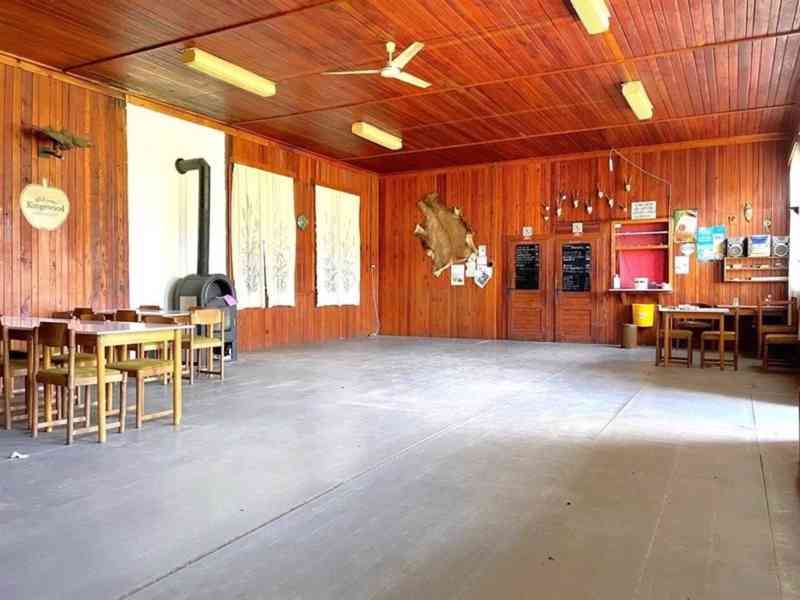 Prodej stavby občanského vybavení v Doksech. - foto 5