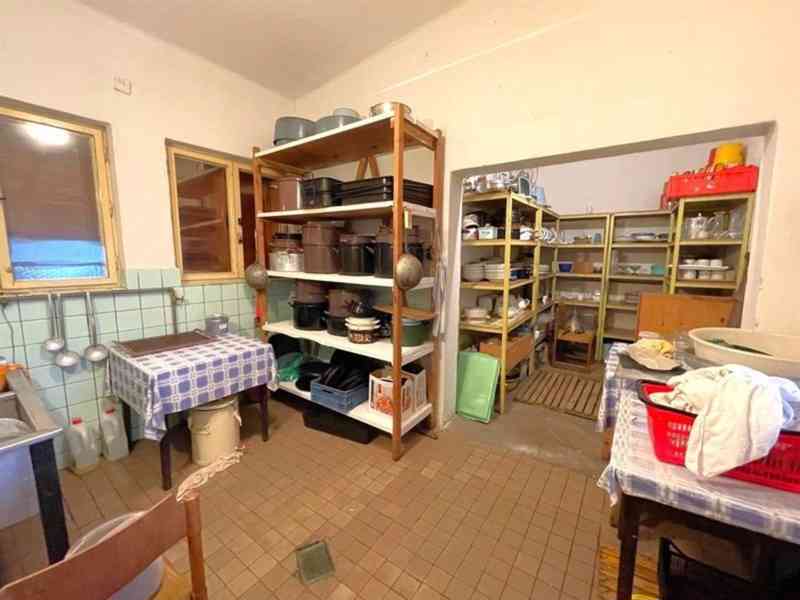 Prodej stavby občanského vybavení v Doksech. - foto 10