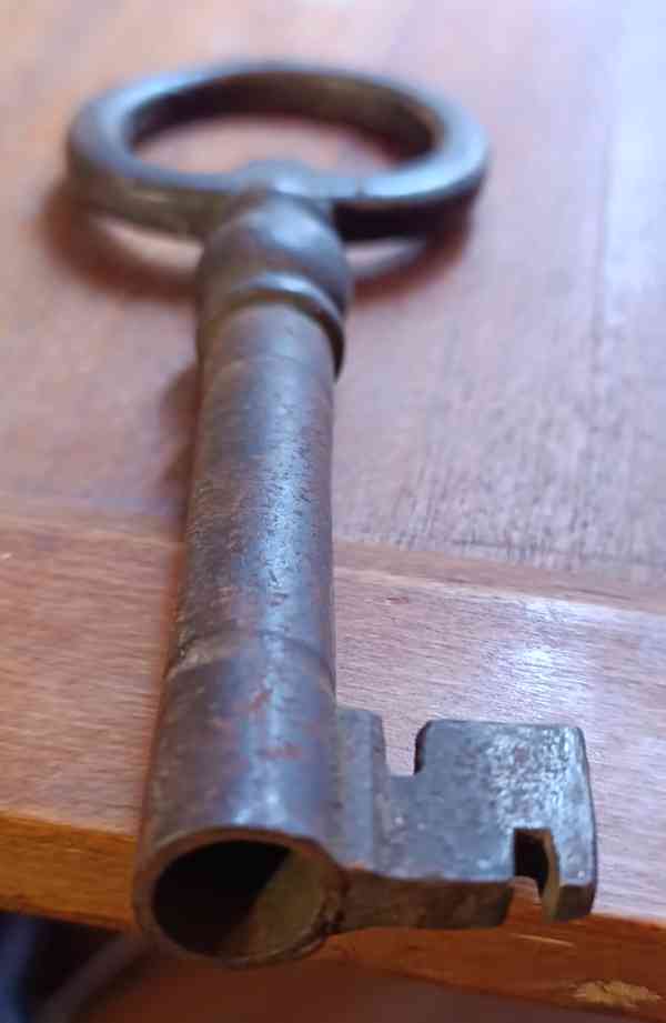 Staré gotické, barokní a vintage klíče - foto 2