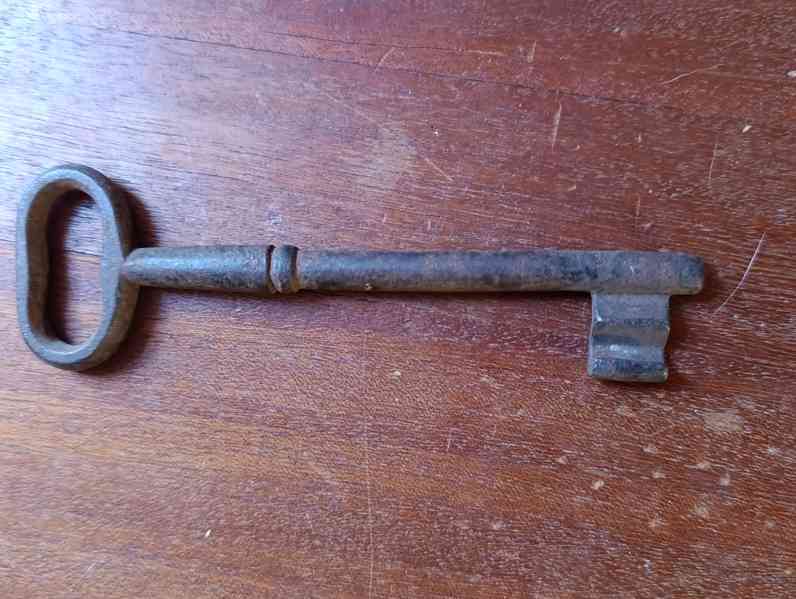 Staré gotické, barokní a vintage klíče - foto 9