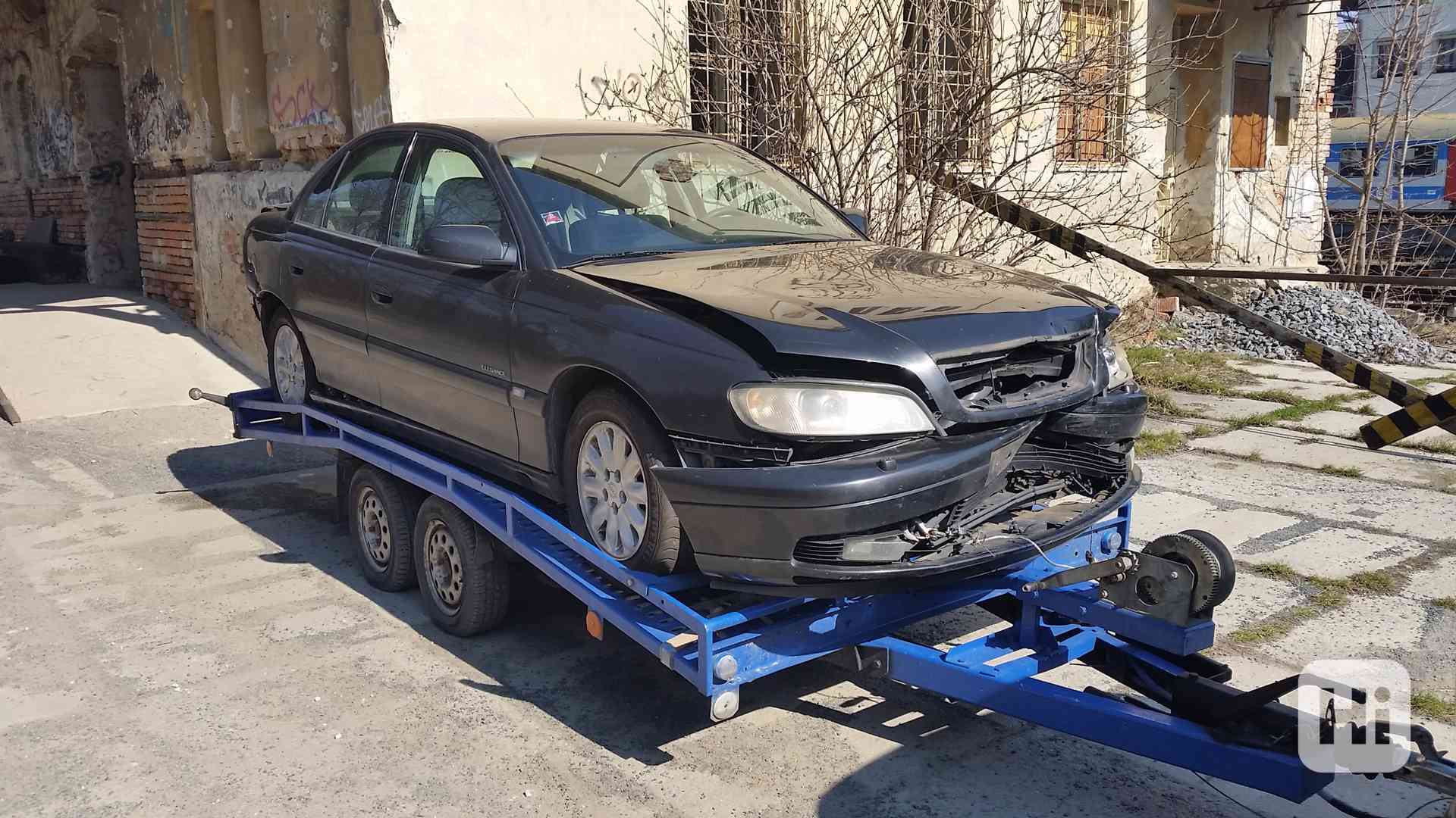 opel omega 2.6 V6 - dily - foto 1