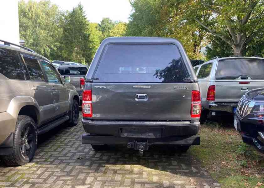 Toyota Hilux 2.5 D4D 106kw - foto 15