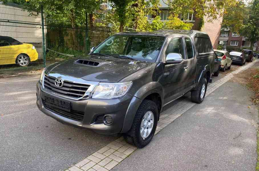 Toyota Hilux 2.5 D4D 106kw - foto 6