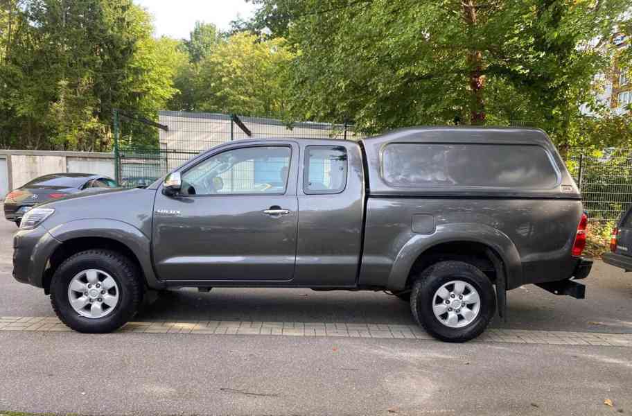 Toyota Hilux 2.5 D4D 106kw - foto 7