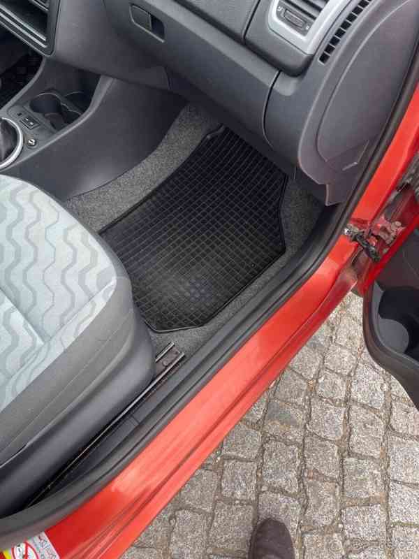 Škoda Fabia 1,2   úsporná, nová STK - foto 16