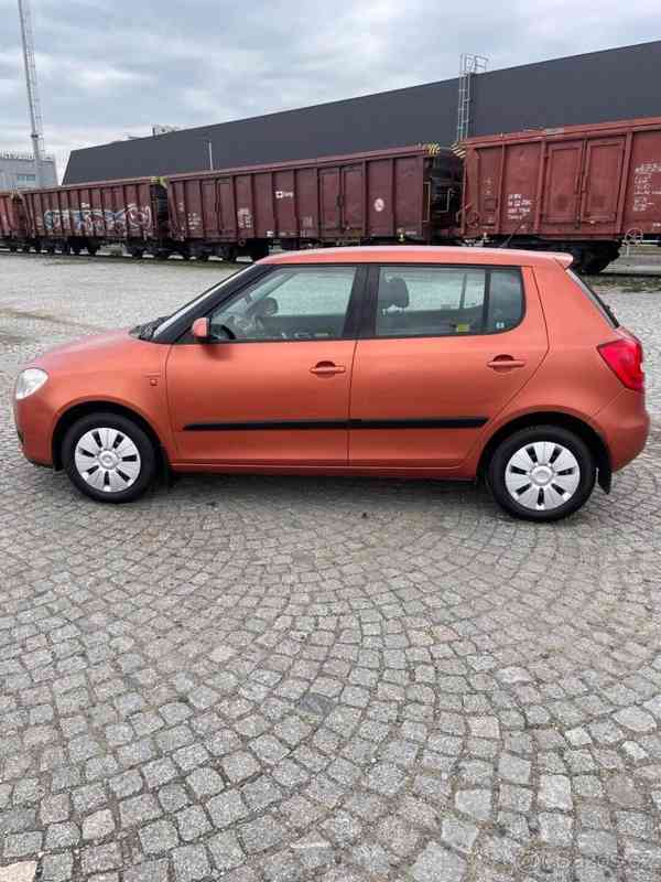 Škoda Fabia 1,2   úsporná, nová STK - foto 9
