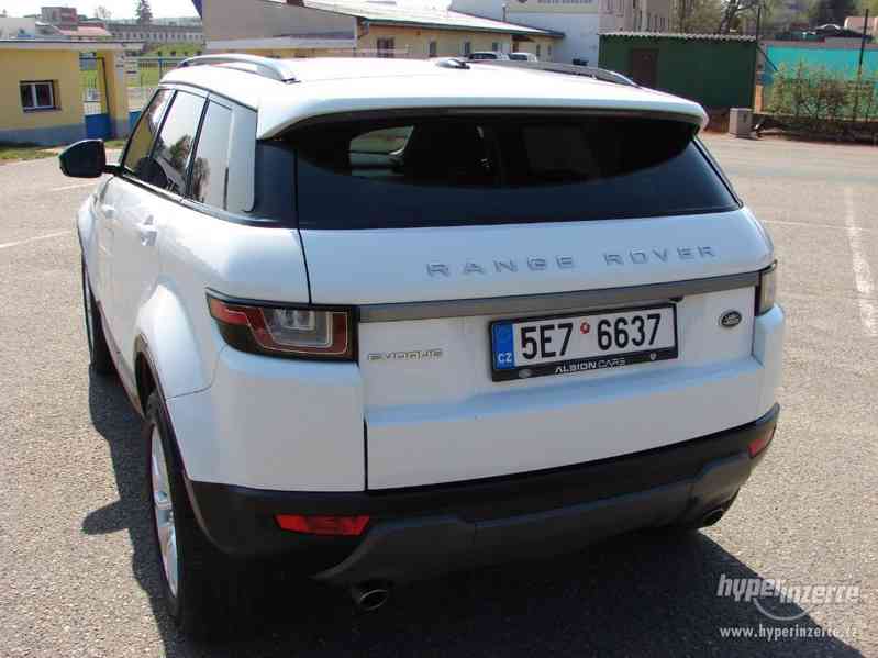 Range Rover Evoque 2.2d 4-D r.v.2016 1.Maj.serv.kníž.ČR - foto 4