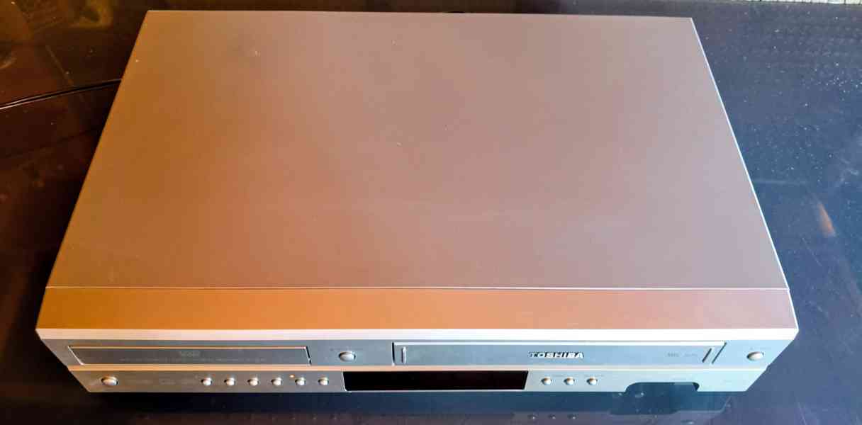 Toshiba SD-36V kombinace VHS a DVD - foto 5