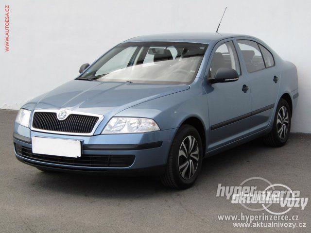 Škoda Octavia 1.6, benzín, rok 2011 - foto 5