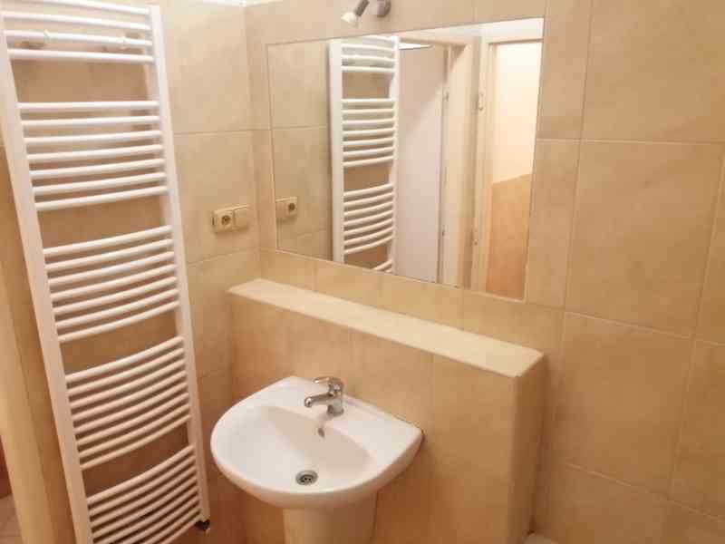 Pronájem 2+1, ulice Příční, centrum, 70 m2, balkon, komora - foto 7