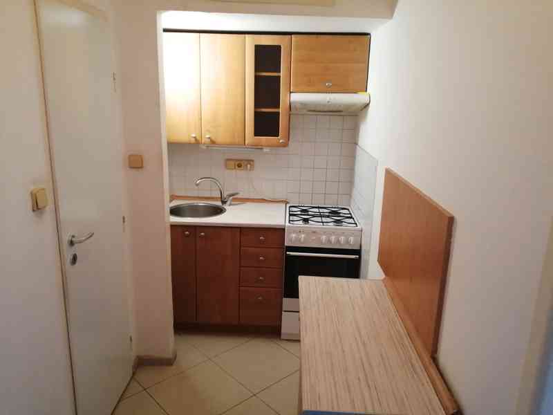 Pronájem 2+1, ulice Příční, centrum, 70 m2, balkon, komora - foto 5