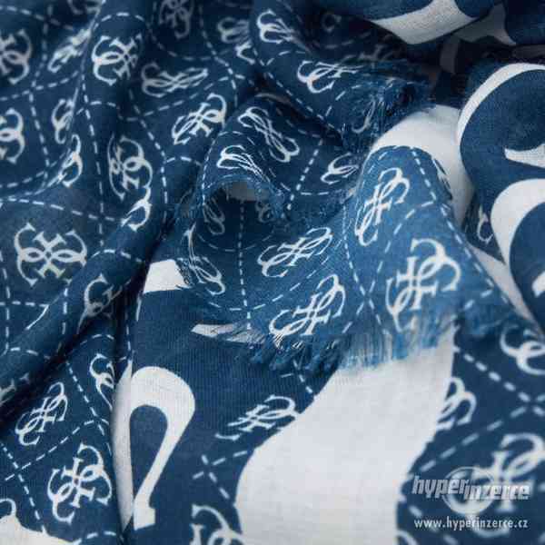 GUESS ORIGINAL luxusní šátek šál - foto 6