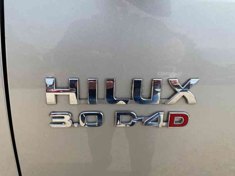 Toyota Hilux 3,0d Double Cab Sol 126kw - foto 4