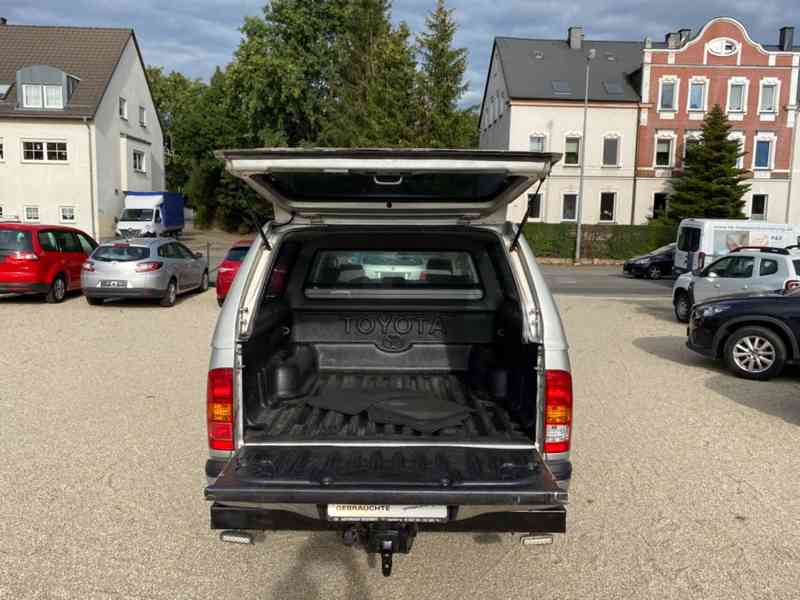 Toyota Hilux 3,0d Double Cab Sol 126kw - foto 9