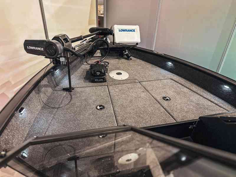 NOVÁ motor. loď Velex 585 + Mercury F 150 - foto 10