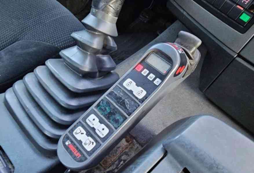 Eur5 Iveco 6x2 valník 6.5m+ HR 12m rotátor HIAB XS166 - foto 10