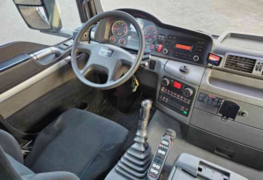 Eur5 Iveco 6x2 valník 6.5m+ HR 12m rotátor HIAB XS166 - foto 8