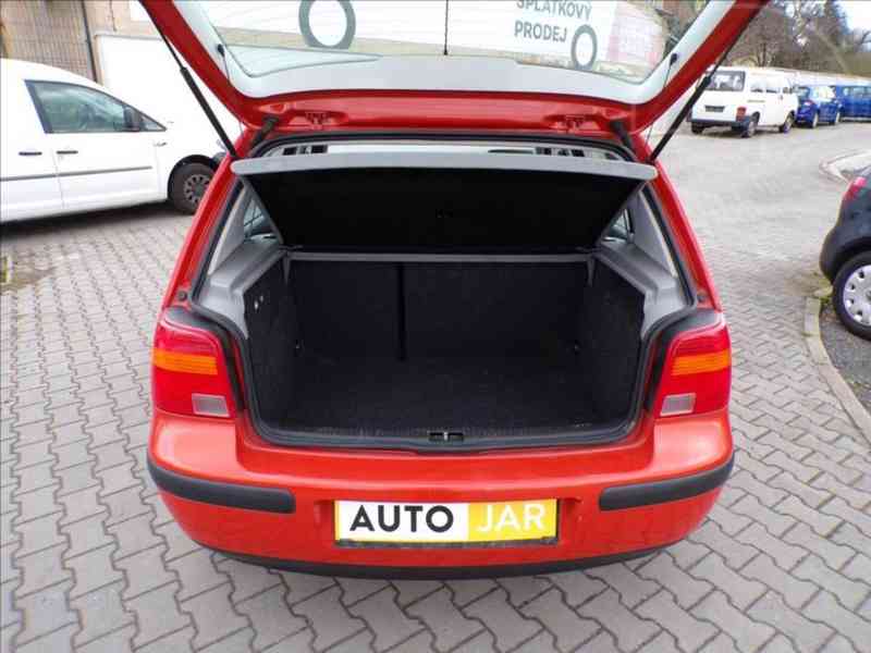 Volkswagen Golf 1,6 i AUTOMAT-HNED ODJÍŽDÍTE - foto 10